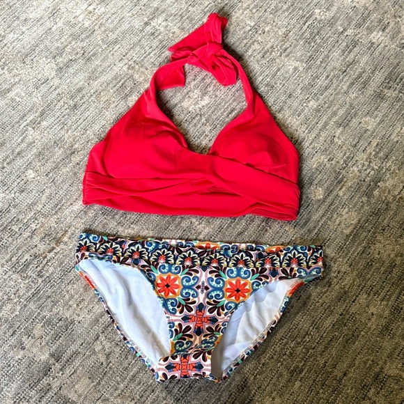 Boden Bikini - Red and Multicolor Floral - NWT - size 8 - halter top -padded bra - Picture 1 of 7